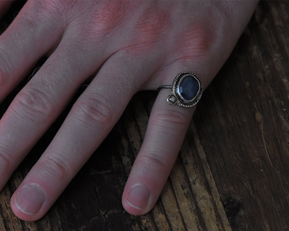 Echo Ring with Blue Sapphire & Diamond | One of One - Franny E Fine Jewelry