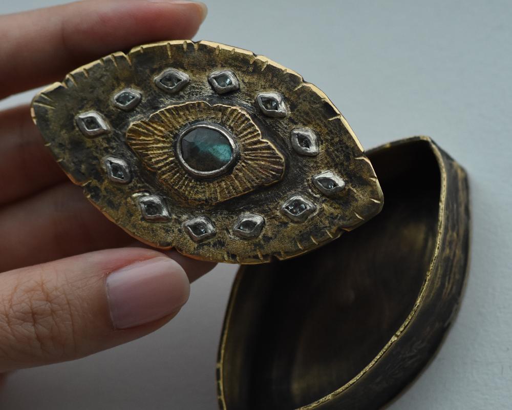 Eye to Eye Treasure Box - Franny E Fine Jewelry