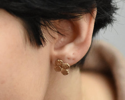 tracEs earring—four tracElets